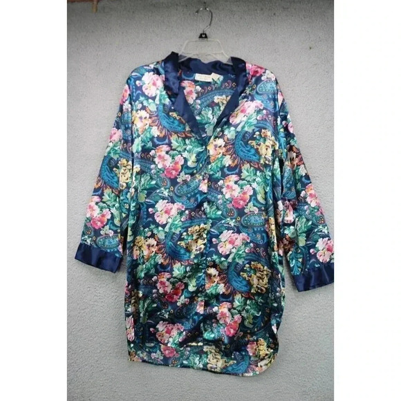 Victoria's Secret Gold Label 90's Satin Sleepshirt-Long Sleeves-Medium-Hi Lo - Picture 1 of 6